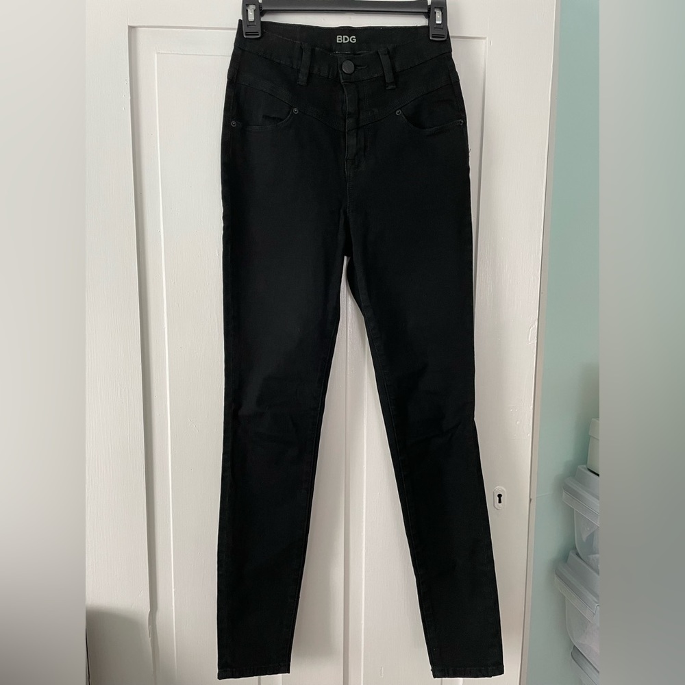 Black BDG High Rise Ankle Jeans, size 26 from Urban Outfitters